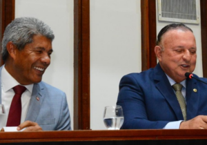 Foto-Vanner-Casaes-Agencia-ALBA-300x210-1