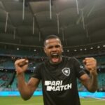 Junior-Santos-Jogador-do-Botafogo-Foto-Vitor-Silva-Botafogo-300x200-1
