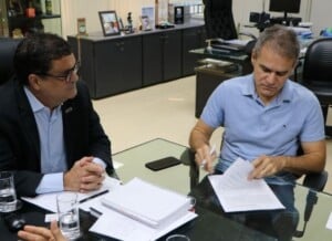 Lia-Line-anuncia-implantacao-de-unidade-fabril-no-municipio-de-Ipira-foto-mario-marques-sde-300x218-1