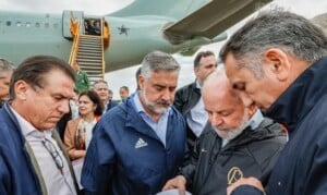 Lula-no-Rio-Grande-do-Sul-300x179-1