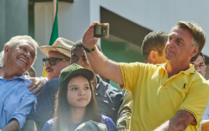 O-ex-presidente-Jair-Bolsonaro-em-imagem-de-2024-E28094-Foto-Erico-Andrade-g1-300x188-1