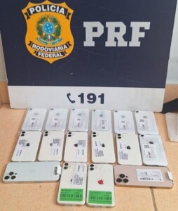 PRF-apreende-celulares-importados-Foto-PRF-254x300-1