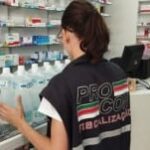 Procon-apreende-e-descarta-37-litros-de-alcool-liquido-70-Foto-Divulgacao-Procon-300x151-1