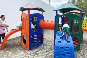 Projeto-que-cria-apoio-a-estudante-com-transtorno-de-aprendizagem-e-aprovado-em-2a-votacao-Parquinho-Foto-Patricia-Lais-300x200-1