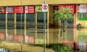 Rio-Grande-do-Sul-Enchentes-Foto-Rafa-Neddermeyer-Agencia-Brasil-300x180-1