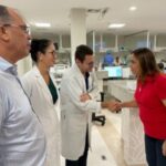 Secretaria-Roberta-Santana-visita-hospitais-300x216-1