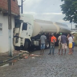 carretadesgovernada_redessociais-300x300-1
