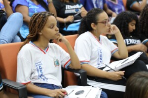 estudantes-enem-rede-estadual-300x200-1