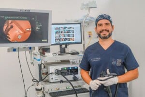 medico-Victor-Galvao-300x200-1