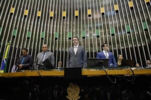 senado-300x200-1