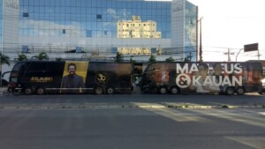 Cantores-se-hospedam-em-Feira-de-Santana3-300x169-1