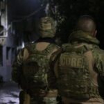 Cinco-criminosos-envolvidos-com-trafico-e-homicidios-sao-presos-pela-Operacao-Duplo-X-Foto-Alberto-Maraux-300x200-1