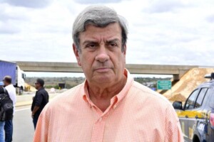 Colbert-Martins-Filho-foto-ed-Santos-Acorda-Cidade-300x200-1