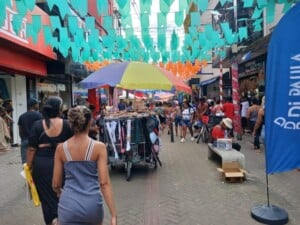 Comercio-de-Feira-Ney-Silva-acorda-cidade-300x225-1