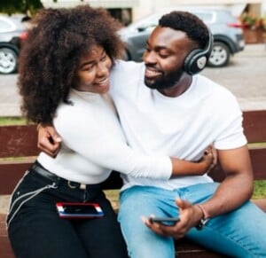 Dia-dos-namorados-freepik-300x291-1