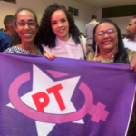 Encontro-de-Mulheres-na-Politica-Foto-Divulgacao-pt-300x225-1