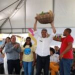 Fotos-Feijao-AlmeidaGOVBA-4entregas-em-Esplanada-300x200-1