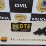 Homem-e-preso-por-trafico-de-drogas-e-porte-ilegal-de-armas-no-bairro-George-Americo-Foto-Ascom-PC-300x170-1