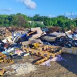 Lixao-do-conjunto-feira-vii-foto-ed-santos-acorda-cidade-300x169-1