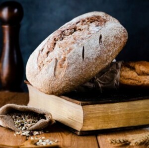 PAO-DE-SANTO-ANTONIO-300x298-1