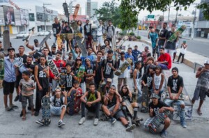 Skatistas-de-Feira-de-Santana-ft-Arquivo-leandro-Souza-300x198-1