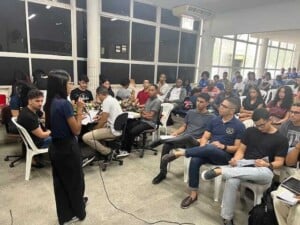 estudantes-direito-Uefs-1-300x225-1