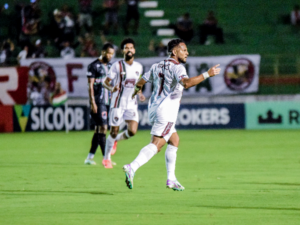 fluminensedefeira_rafaelfalcao_ascom-300x225-2