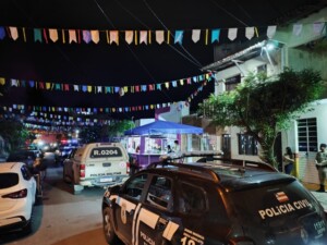 fogos-apreendidos-pela-Policia-civil-300x225-1