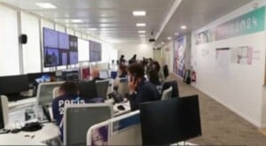 Apagao-cibernetico-atrasa-voos-e-prejudica-servicos-bancarios-e-de-comunicacao-ao-redor-do-mundo-300x165-1