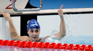 Beatriz-Dizotti-avanca-a-final-inedita-do-Brasil-na-natacao-em-Paris-300x165-1