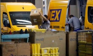 Correios_encomendas_-Fernando-Frazao_Agencia-Brasil-300x180-1