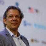 Fernando-Haddad-Foto-Rovena-Rosa-ABrasil-300x180-1