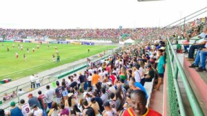 Fluminense-empata-com-o-Porto-e-e-eliminado-da-Serie-B-2-300x169-1
