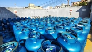 Gas-de-Cozinha-distribuidora-ft-ed-santos-acorda-cidade1-300x169-1