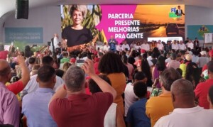 Lula-em-Feira-ft-Ney-Silva-acorda-cidade-300x179-1
