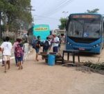 Manifestacao-no-Candeal-distrito-de-Matinha-ft-paulo-jose-acorda-cidade4-300x135-1