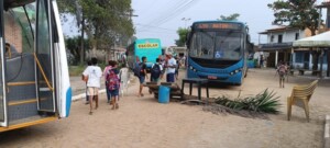 Manifestacao-no-Candeal-distrito-de-Matinha-ft-paulo-jose-acorda-cidade4-300x135-1