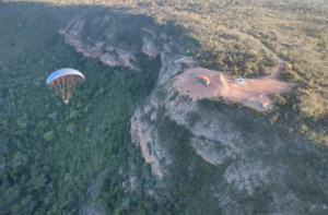 Mirante-da-Serra-dos-Montes-Altos.-Foto-Reproducao-CBVL-300x197-1