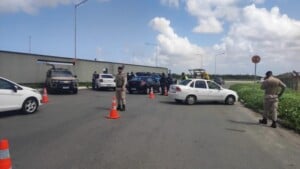 Operacao-contra-o-transporte-clandestino-em-salvador-300x169-1