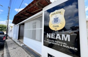 Policia-Civil-entrega-novo-Nucleo-Especial-de-Atendimento-a-Mulher-Neam-em-Serrinha-300x194-1