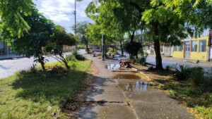 Praca-Maria-Quiteria-proximo-a-pista-da-BR-116-norte-ft-ed-santos-acorda-cidade6-300x169-1