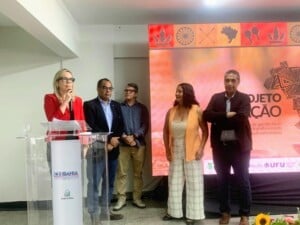 Projeto-vai-beneficiar-turismo-comunitario-na-Bahia-Foto-Tiago-Queiroz-Ascom-SeturBA-300x225-1