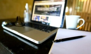 Teletrabalho-home-office-ou-trabalho-remoto-foto-Marcelo-Camargo-Agencia-Brasil-300x180-1