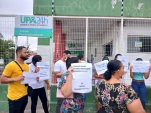UPA-QUEIMADINHA-MANIFESTACAO-3-300x225-1