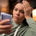 adolescente-sofrendo-de-tiro-medio-sendo-cyberbullying_-freepik-300x200-1