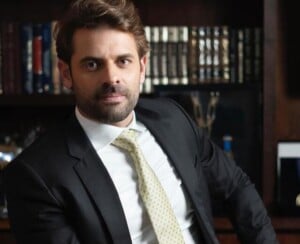 advogado-Gustavo-Checcucci-300x244-1