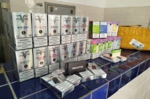 apreencao-de-cigarros-eletronicos-em-brumado-300x199-1