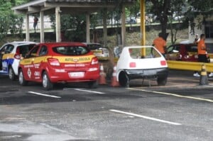 autoescola-foto-Itailuan-dos-Anjos-detran-ba-300x199-1