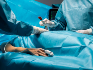 cirurgia-freepik-300x224-1