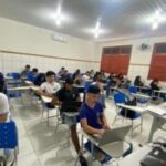 escolas-estaduais-rede-estadual-estudantes-alunos-sala-de-aula-professor-300x225-1